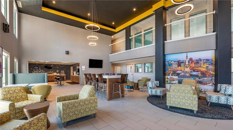 <b>Clairon Pointe Indianapolis Airport Area Lobby</b>. Images powered by <a href="https://iceportal.shijigroup.com/" title="IcePortal" target="_blank">IcePortal</a>.