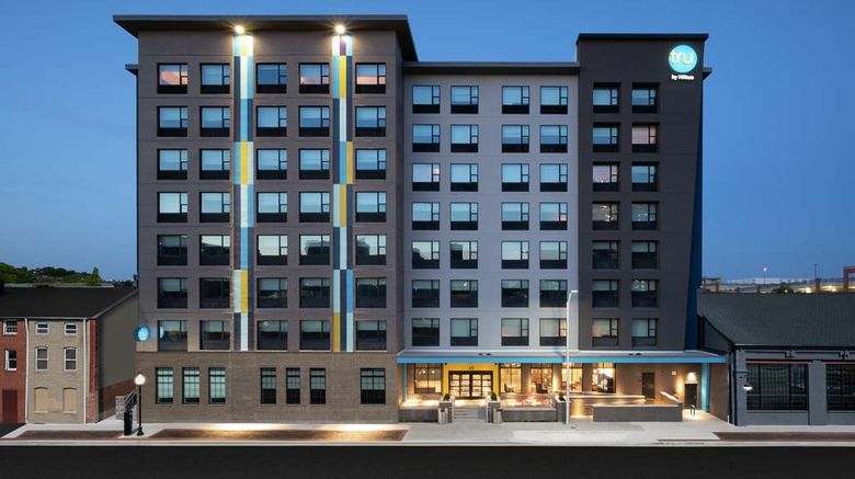 <b>Tru by Hilton Baltimore Harbor East Exterior</b>. Images powered by <a href="https://iceportal.shijigroup.com/" title="IcePortal" target="_blank">IcePortal</a>.