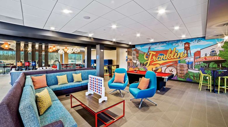 <b>Tru by Hilton Cool Springs Nashville Lobby</b>. Images powered by <a href="https://iceportal.shijigroup.com/" title="IcePortal" target="_blank">IcePortal</a>.