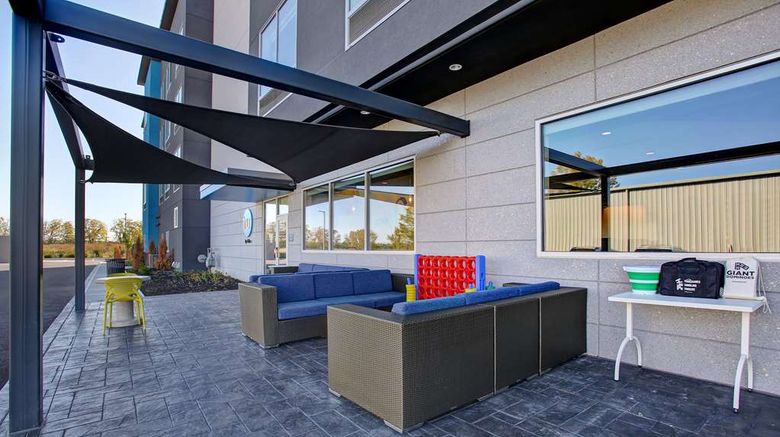 <b>Tru by Hilton Monroe Exterior</b>. Images powered by <a href="https://iceportal.shijigroup.com/" title="IcePortal" target="_blank">IcePortal</a>.