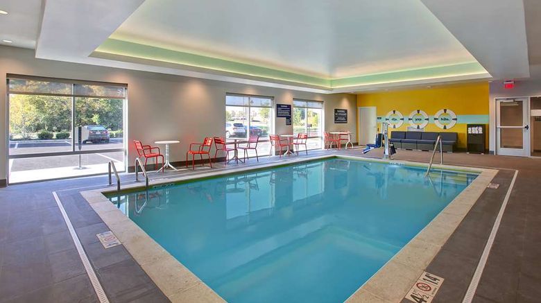 <b>Tru by Hilton Monroe Pool</b>. Images powered by <a href="https://iceportal.shijigroup.com/" title="IcePortal" target="_blank">IcePortal</a>.