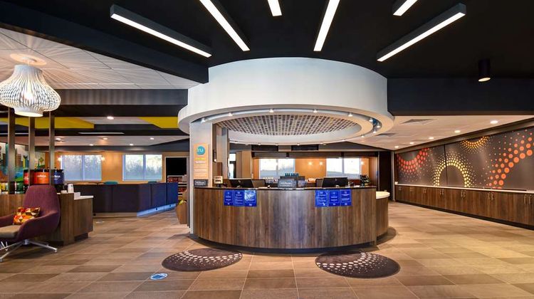 Tru by Hilton Rockwall Dallas Lobby