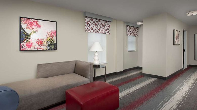 <b>West End Washington DC, Tapestry Coll Room</b>. Images powered by <a href="https://iceportal.shijigroup.com/" title="IcePortal" target="_blank">IcePortal</a>.