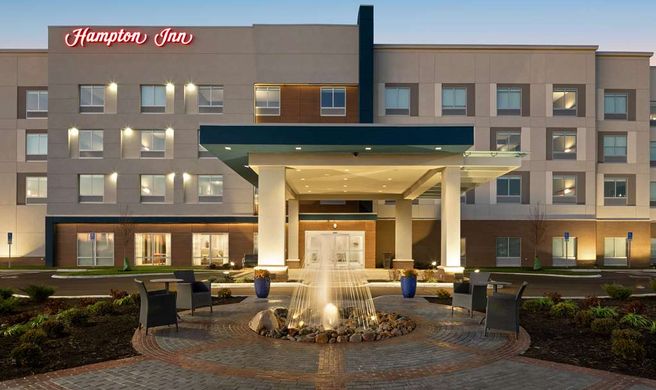 Hampton Inn Circleville Exterior