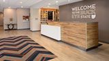 <b>Hampton Inn Circleville Lobby</b>. Images powered by <a href="https://iceportal.shijigroup.com/" title="IcePortal" target="_blank">IcePortal</a>.