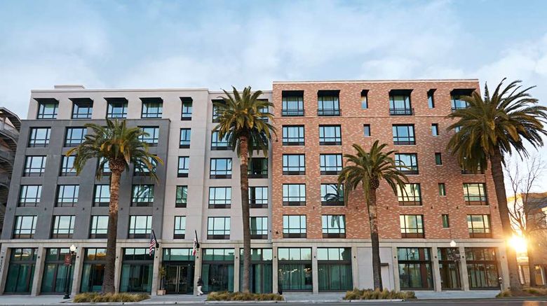 <b>The Fort Sutter Hotel, Tapestry Coll Exterior</b>. Images powered by <a href="https://iceportal.shijigroup.com/" title="IcePortal" target="_blank">IcePortal</a>.