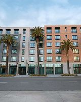 The Fort Sutter Hotel, Tapestry Coll