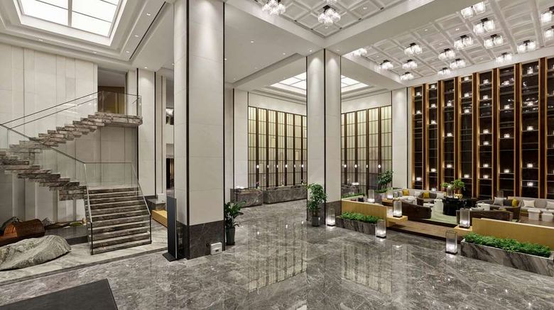 <b>Hilton Suzhou Yinshan Lake Lobby</b>. Images powered by <a href="https://iceportal.shijigroup.com/" title="IcePortal" target="_blank">IcePortal</a>.