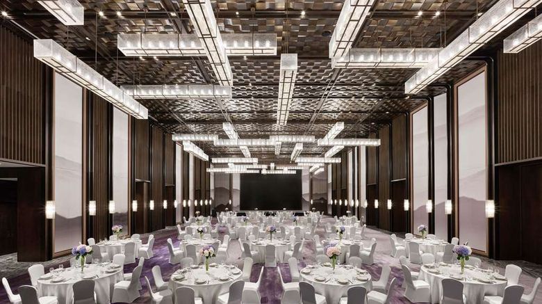 <b>Hilton Suzhou Yinshan Lake Meeting</b>. Images powered by <a href="https://iceportal.shijigroup.com/" title="IcePortal" target="_blank">IcePortal</a>.
