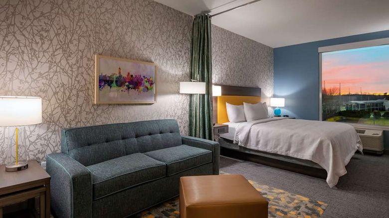 <b>Home2 Suites by Hilton Wayne Room</b>. Images powered by <a href="https://iceportal.shijigroup.com/" title="IcePortal" target="_blank">IcePortal</a>.