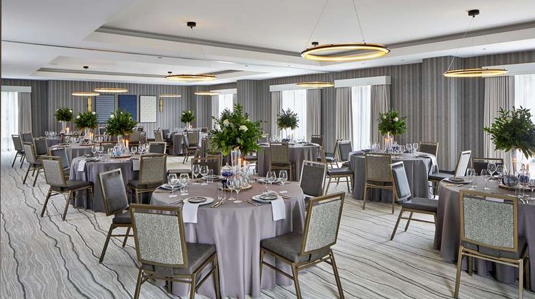 <b>Cumberland House Knoxville, TC by Hilton Restaurant</b>. Images powered by <a href="https://iceportal.shijigroup.com/" title="IcePortal" target="_blank">IcePortal</a>.