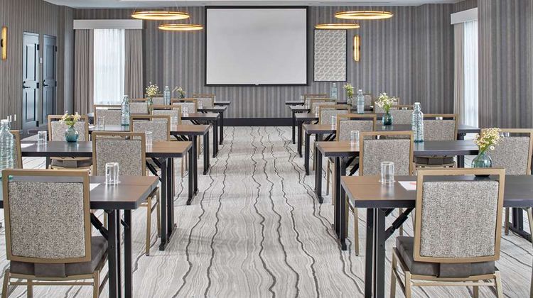 Cumberland House Knoxville, TC by Hilton Meeting