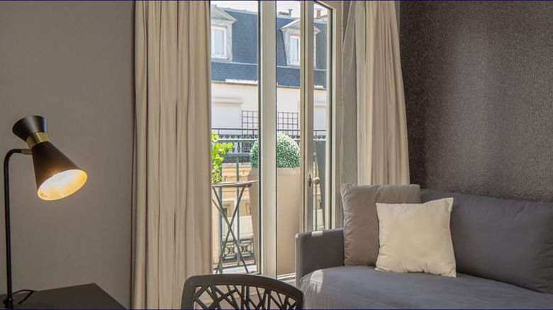 <b>Opera Marigny Room</b>. Images powered by <a href="https://iceportal.shijigroup.com/" title="IcePortal" target="_blank">IcePortal</a>.