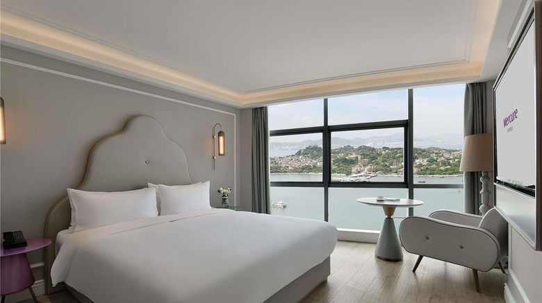 <b>Mercure Xiamen On the Bund Room</b>. Images powered by <a href="https://iceportal.shijigroup.com/" title="IcePortal" target="_blank">IcePortal</a>.