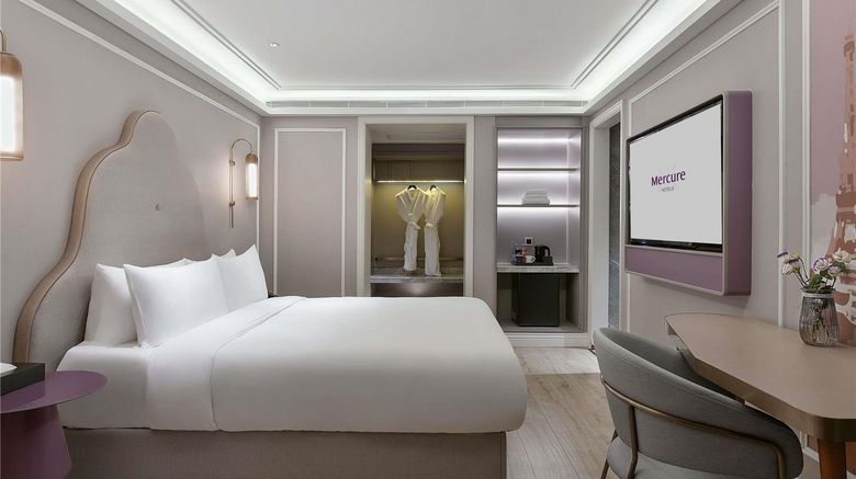 <b>Mercure Xiamen On the Bund Room</b>. Images powered by <a href="https://iceportal.shijigroup.com/" title="IcePortal" target="_blank">IcePortal</a>.