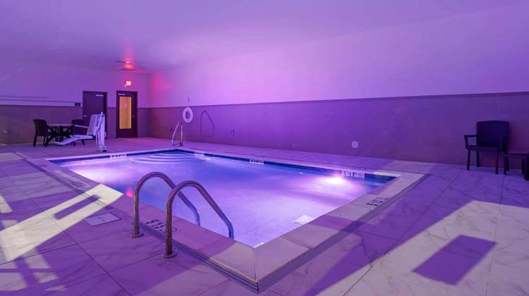 Comfort Inn & Suites Downtown near Univ Pool