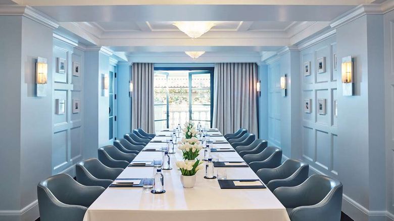 <b>The Maybourne Beverly Hills Meeting</b>. Images powered by <a href="https://iceportal.shijigroup.com/" title="IcePortal" target="_blank">IcePortal</a>.