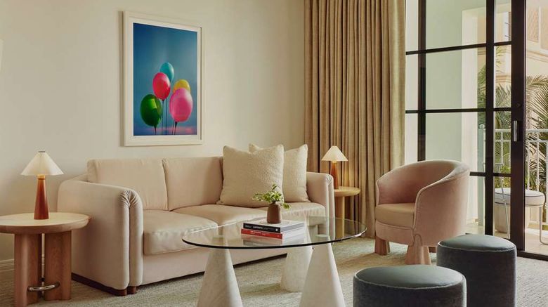 <b>The Maybourne Beverly Hills Suite</b>. Images powered by <a href="https://iceportal.shijigroup.com/" title="IcePortal" target="_blank">IcePortal</a>.