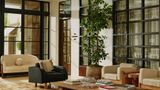 <b>The Maybourne Beverly Hills Lobby</b>. Images powered by <a href="https://iceportal.shijigroup.com/" title="IcePortal" target="_blank">IcePortal</a>.