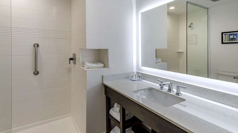 <b>Comfort Inn and Suites Olive Branch Suite</b>. Images powered by <a href="https://iceportal.shijigroup.com/" title="IcePortal" target="_blank">IcePortal</a>.