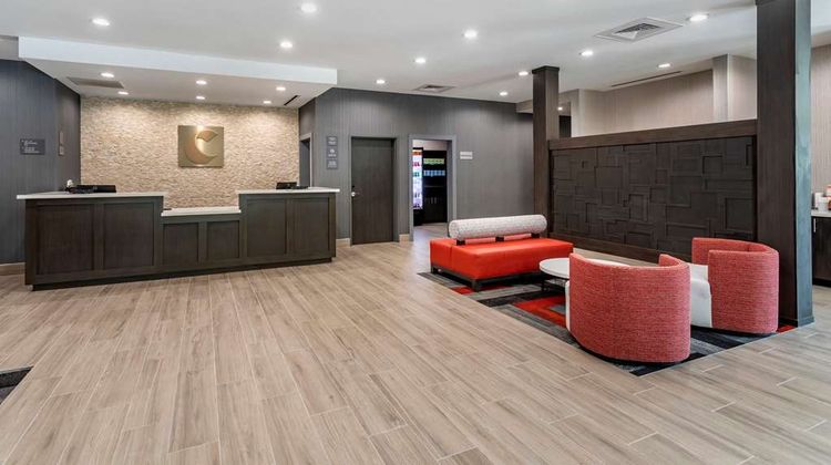 Comfort Inn and Suites Olive Branch Lobby