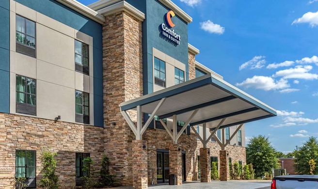 Comfort Inn and Suites Olive Branch Exterior