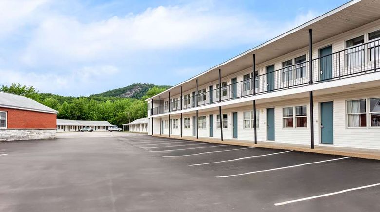 <b>Quality Inn and Suites Gorham Riverside Exterior</b>. Images powered by <a href="https://iceportal.shijigroup.com/" title="IcePortal" target="_blank">IcePortal</a>.