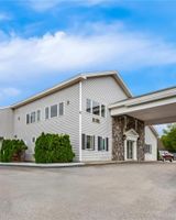 Quality Inn and Suites Gorham Riverside