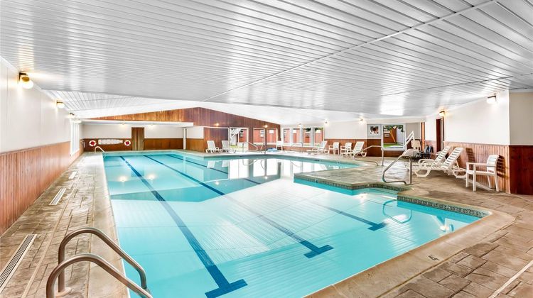 Quality Inn and Suites Gorham Riverside Pool