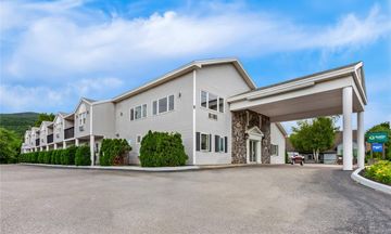 Quality Inn and Suites Gorham Riverside