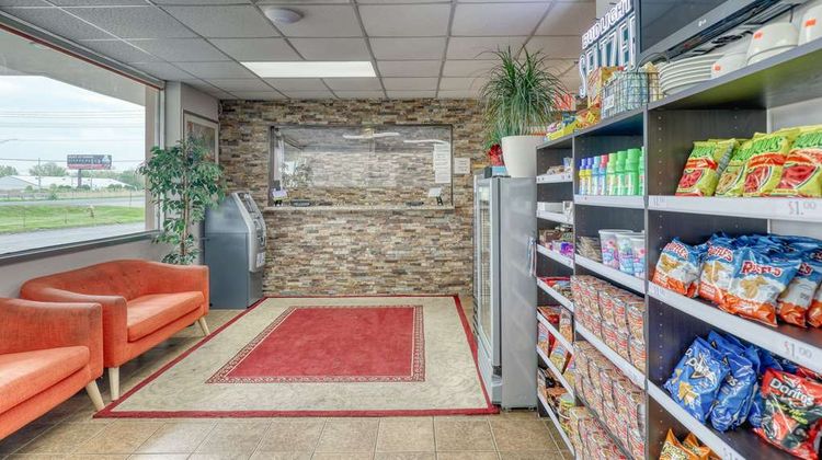 Econo Lodge Lobby