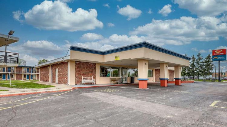 Econo Lodge Exterior