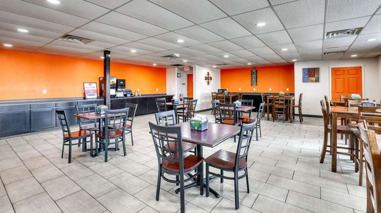 <b>Econo Lodge Restaurant</b>. Images powered by <a href="https://iceportal.shijigroup.com/" title="IcePortal" target="_blank">IcePortal</a>.