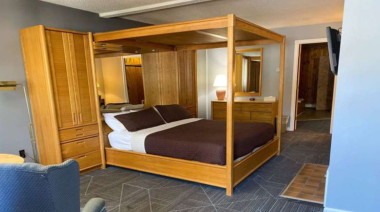 <b>Travelodge by Wyndham Lincoln Room</b>. Images powered by <a href="https://iceportal.shijigroup.com/" title="IcePortal" target="_blank">IcePortal</a>.