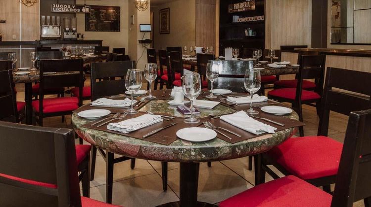 HS HOTSSON Hotel Tampico Restaurant