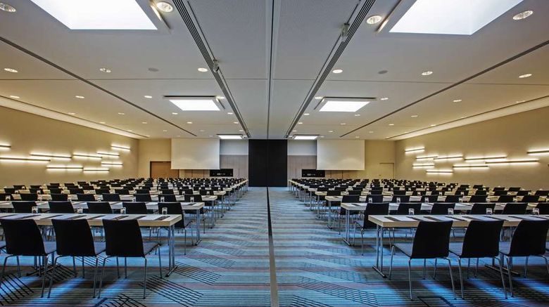 <b>Steigenberger Airport Hotel Berlin Meeting</b>. Images powered by <a href="https://iceportal.shijigroup.com/" title="IcePortal" target="_blank">IcePortal</a>.