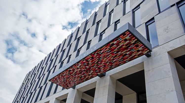 Steigenberger Airport Hotel Berlin Exterior