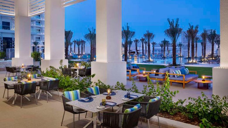 <b>Hilton Abu Dhabi Yas Island Restaurant</b>. Images powered by <a href="https://iceportal.shijigroup.com/" title="IcePortal" target="_blank">IcePortal</a>.