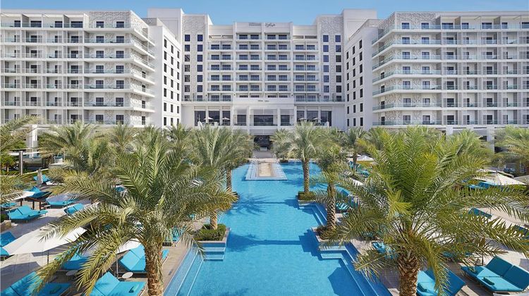 Hilton Abu Dhabi Yas Island Pool