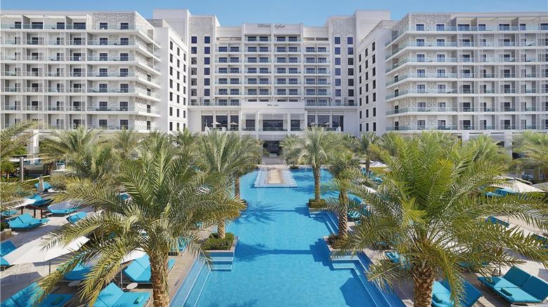 <b>Hilton Abu Dhabi Yas Island Pool</b>. Images powered by <a href="https://iceportal.shijigroup.com/" title="IcePortal" target="_blank">IcePortal</a>.
