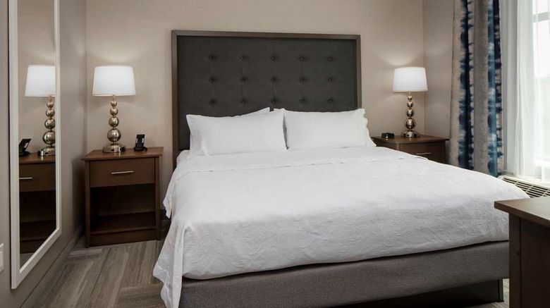 <b>Homewood Suites Greensboro Wendover Room</b>. Images powered by <a href="https://iceportal.shijigroup.com/" title="IcePortal" target="_blank">IcePortal</a>.