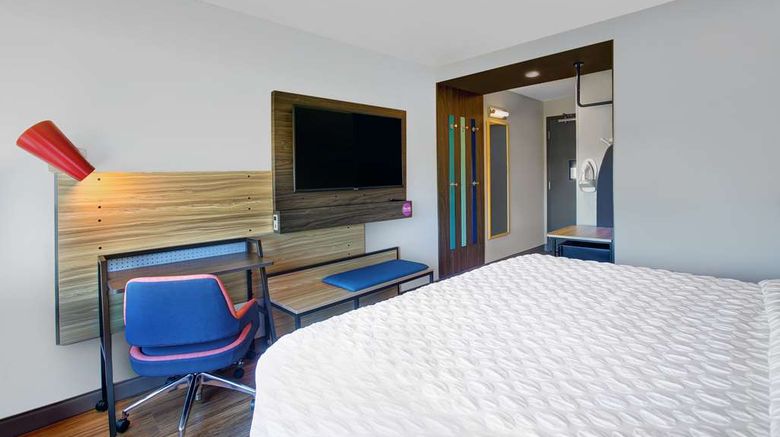 <b>Tru by Hilton Stoughton Room</b>. Images powered by <a href="https://iceportal.shijigroup.com/" title="IcePortal" target="_blank">IcePortal</a>.