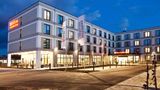 Hilton Garden Inn Munich Messe Exterior