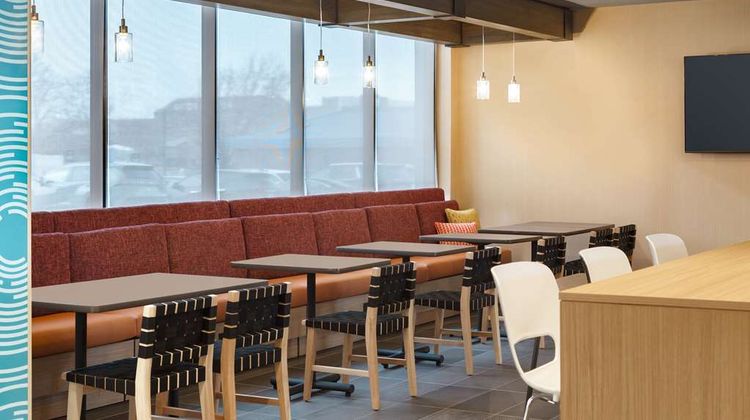 Tru by Hilton Ogden Restaurant