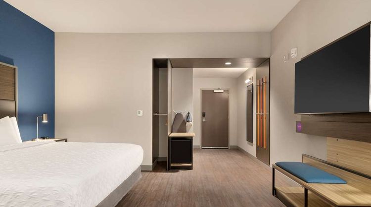 Tru by Hilton Ogden Room