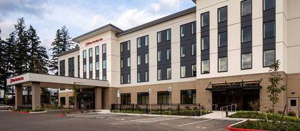 Hilton Garden Inn Wilsonville Exterior