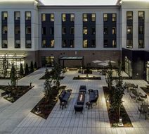 Hilton Garden Inn Wilsonville Exterior