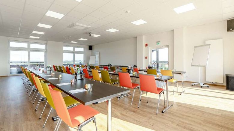 <b>Augsburg-Hotel Sonnenhof Meeting</b>. Images powered by <a href="https://iceportal.shijigroup.com/" title="IcePortal" target="_blank">IcePortal</a>.