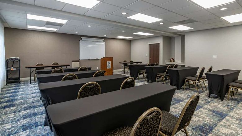 <b>Best Western Plus Dalton Inn Meeting</b>. Images powered by <a href="https://iceportal.shijigroup.com/" title="IcePortal" target="_blank">IcePortal</a>.
