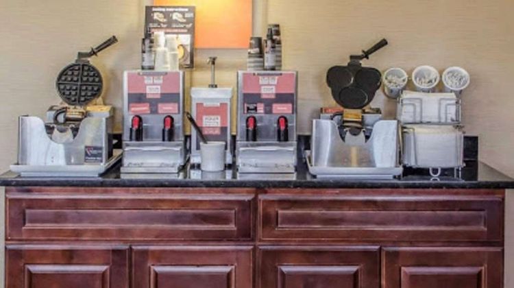 SureStay Plus by BW Lebanon Valley Restaurant